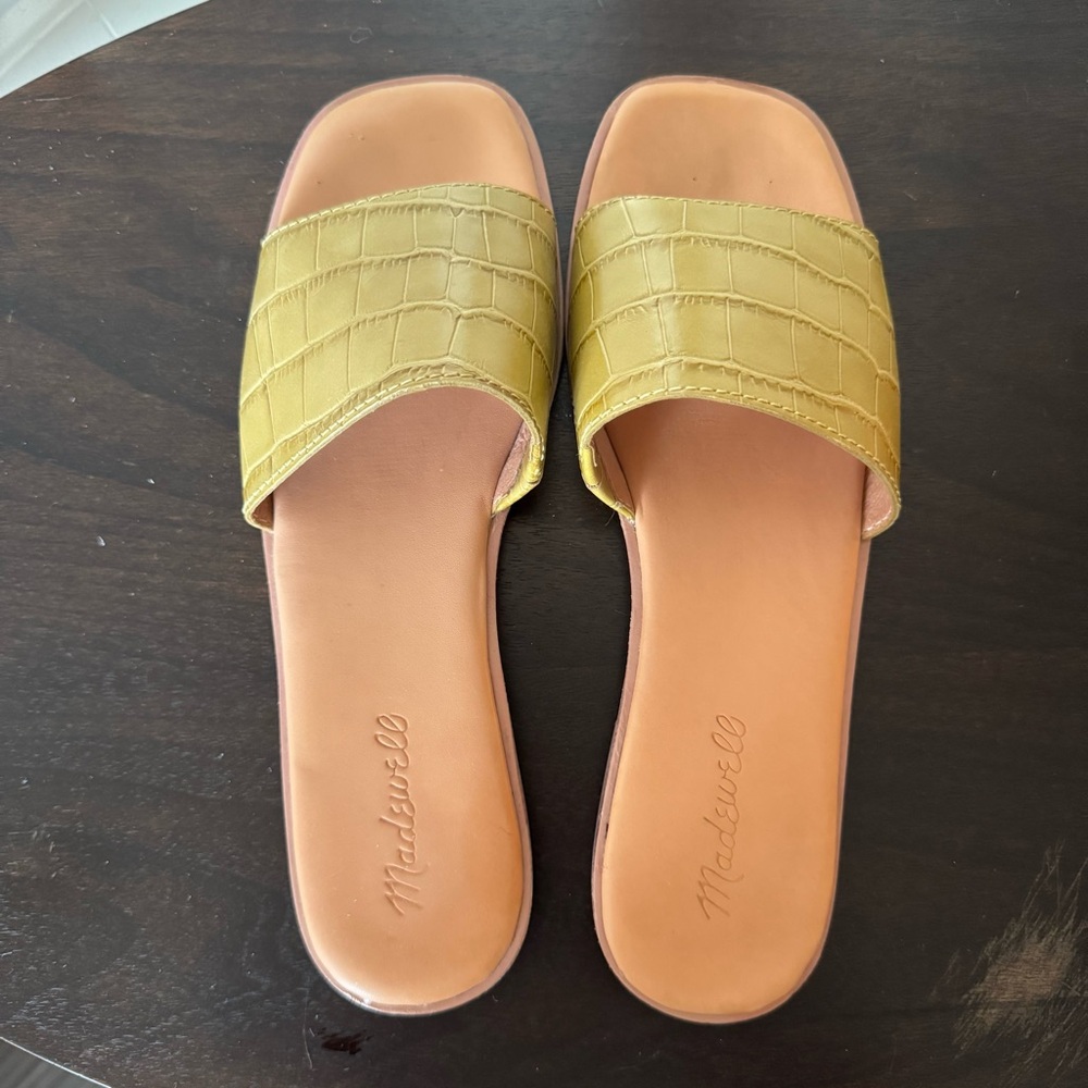 Madewell The Luanne Slide in Croc Embossed Leather in Bronzed Lichen Size 8
